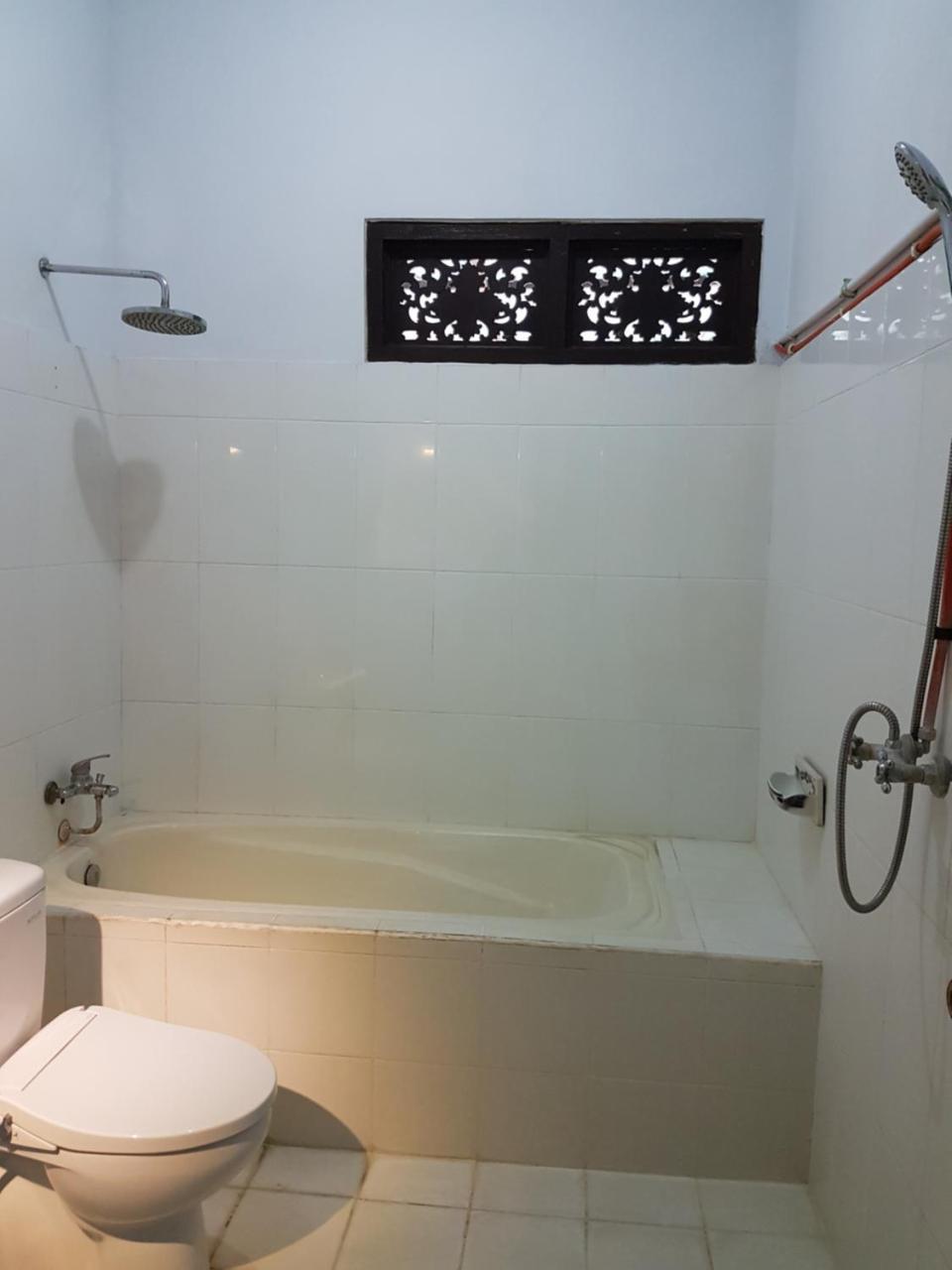 Mawar Homestay Canggu Экстерьер фото